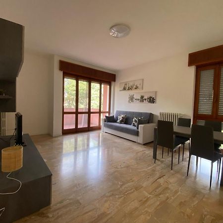 Appartamento La Finestra Sul Parco Dalmine Extérieur photo
